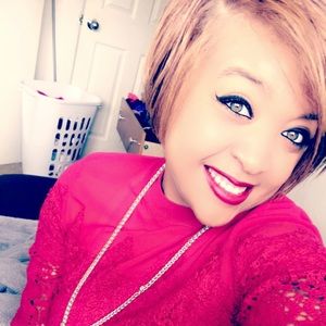 Meet your Posher, Jasmen